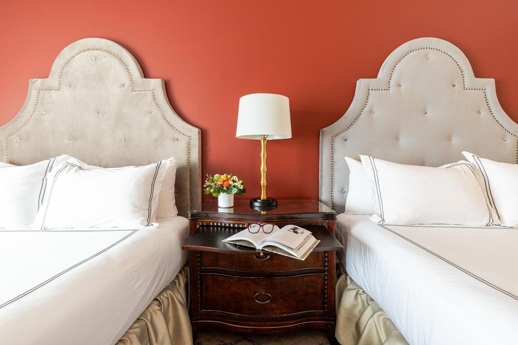 Old Stone Inn Boutique Hotel Niagara Bagian luar foto